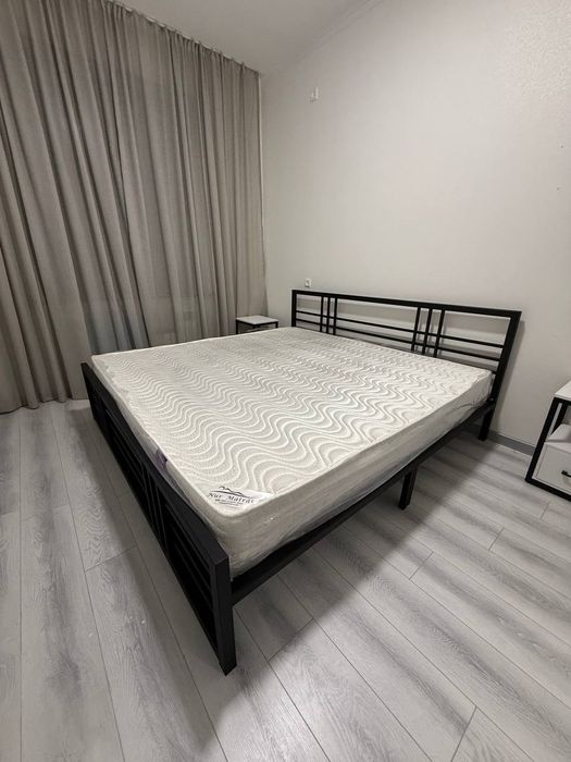 Двухспальная кровать,  кровать, kravat, divan loft uslubidagi mebellar