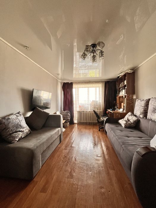 Продам  1 комнатную  квартиру в центре, район Юстиции