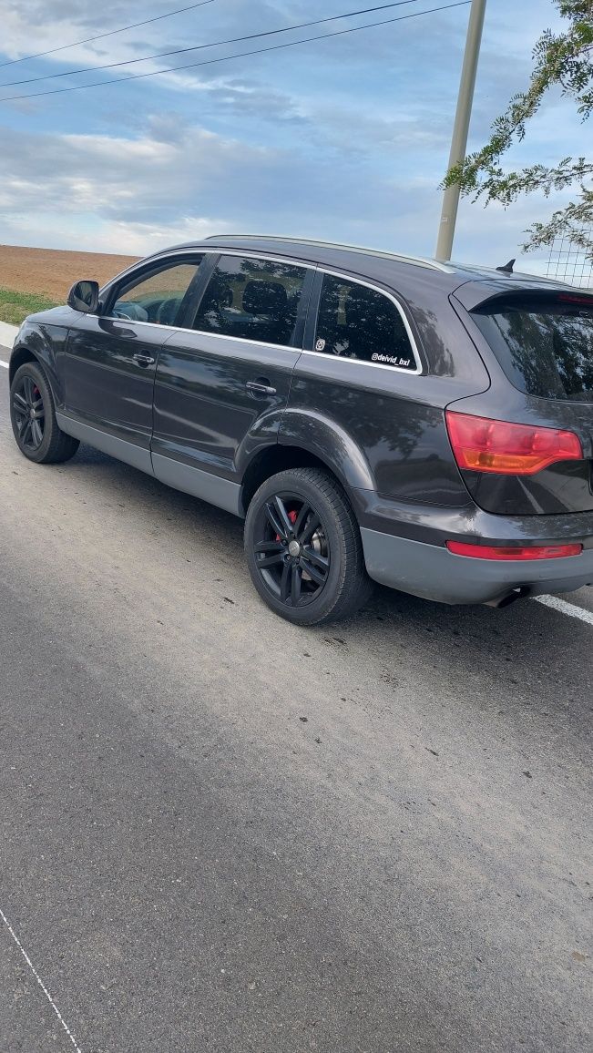 Vând /Schimb Audi Q7