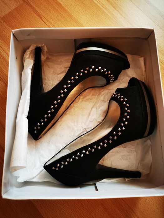 Pantofi cu toc Catwalk