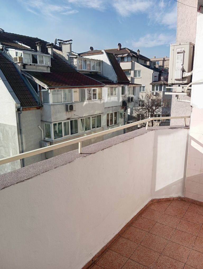 Дава се под наем Тристаен апартамент в Варна, Спортна зала - 98 кв.м за 510 € - Снимка #16