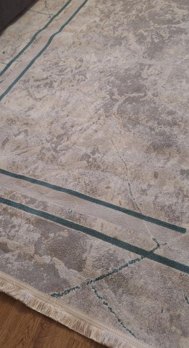 Продам 2 ковра 2×3 и 1,5×2.3м