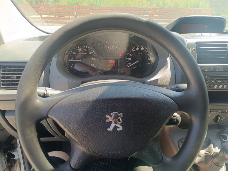 Vând Dubita Peugeot 1.6 d