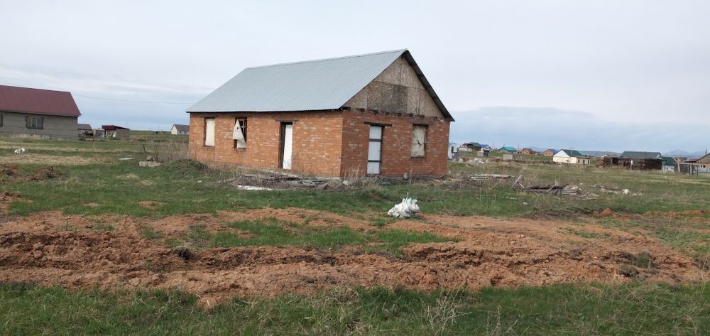 Продам щитовой дом на разбор 12м*10м