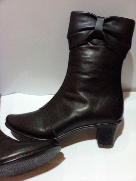 Кожени боти. Нови, български.