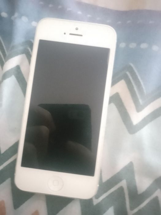 обменяю айфон 5.