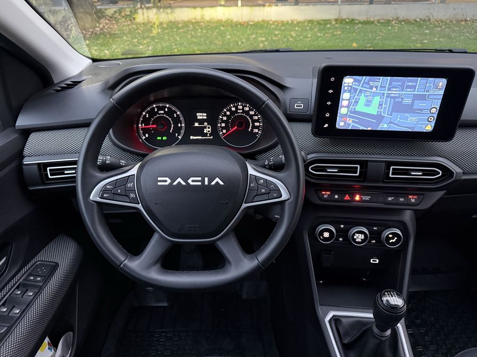 Dacia Logan Journey+ 12.000 km nou Benzină 1.0 TCe turbo 90 CP an 2024