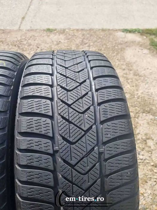 SET 2 Anvelope Iarna 225/45 R18 PIRELLI Sottozero 3 95H - Runflat