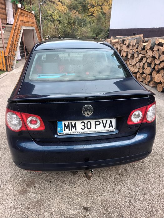 Vând Volkswagen Jetta 2.0 TDI