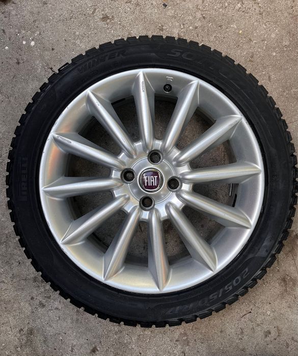 Jante aliaj fiat+anvelope Pirelli