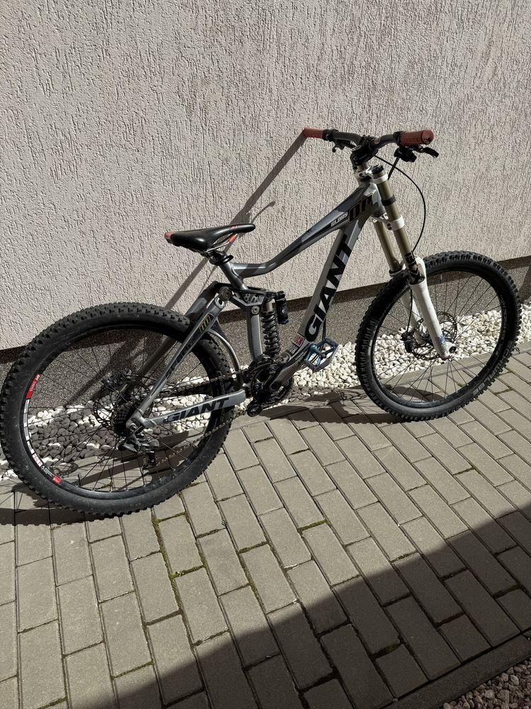 Vand bicicleta DH Giant