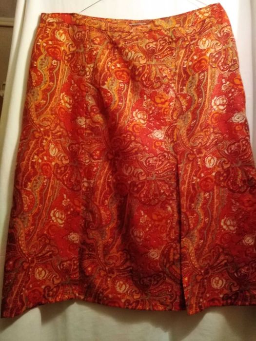 Costum retro bluza si fusta