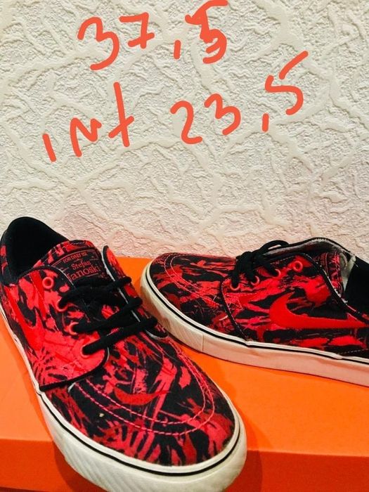 Adidasi Nike Crocs Puma Guess