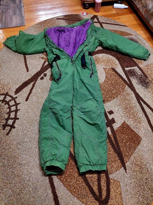 Vand costum de ski