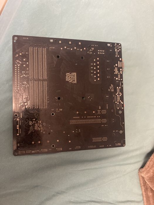 Placa de basa A320M Pro4-F AM4 + Ryzen 5 3350G