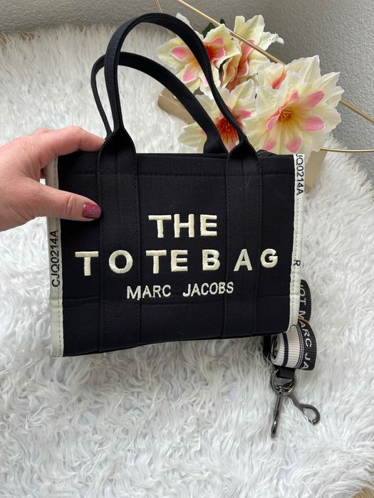 Marc Jacobs в 11цвята