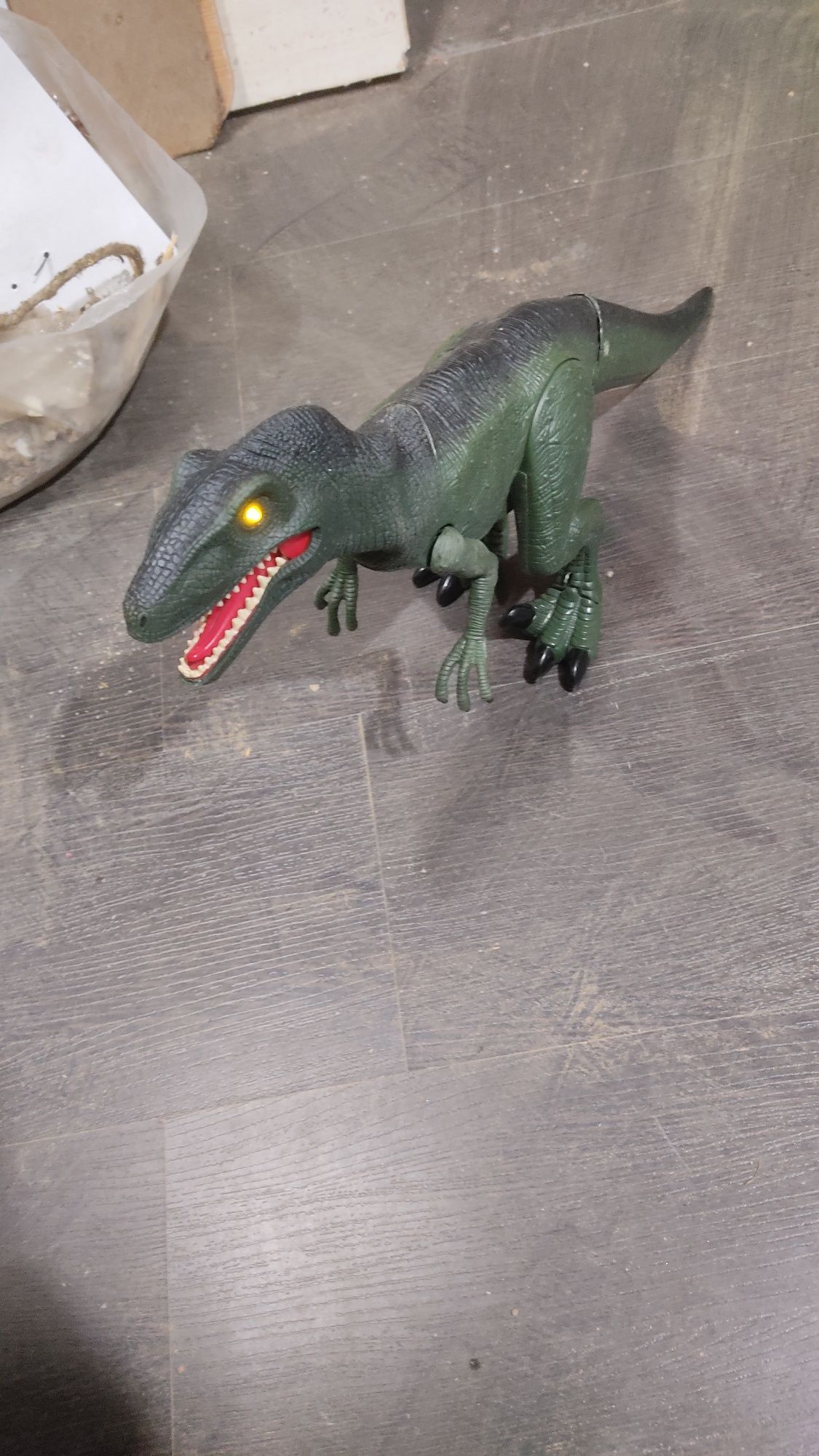 Dinozaur T-Rex cu sunete și lumini