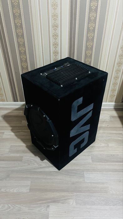 JVC сабвуфер с усилителем