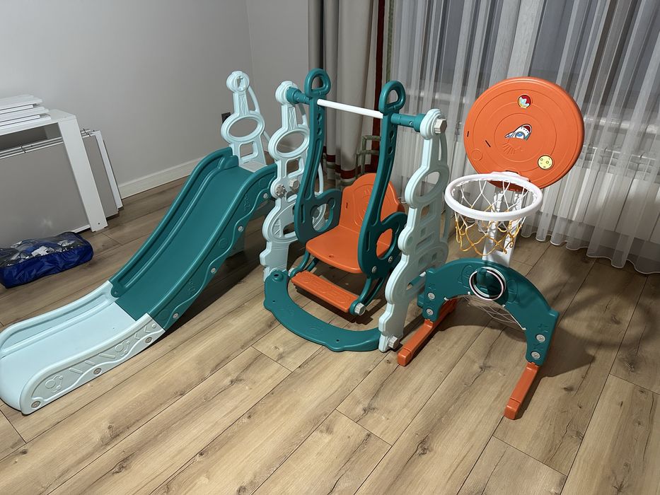 Детский игровой комплекс в отличном состоянии!
