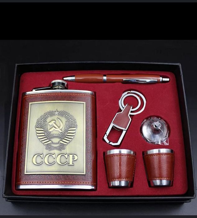 Фляжки.Подарочные наборы.