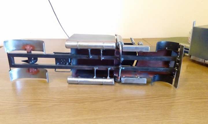 macheta camion din metal