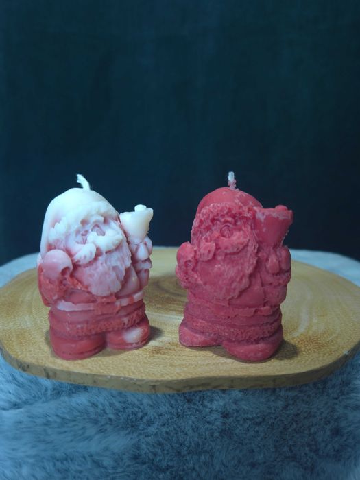 Коледни свещи различни фигурки