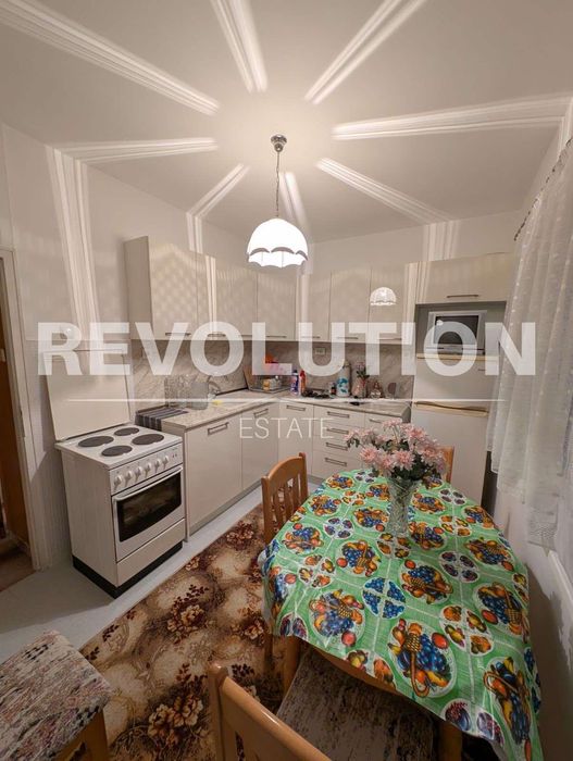 Дава се под наем Четиристаен апартамент в Варна, Чайка - 85 кв.м за 650 € - Снимка #2