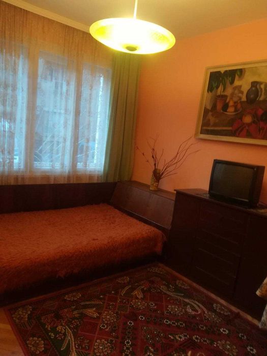 Дава се под наем Двустаен апартамент в Пловдив, Младежки Хълм - 65 кв.м за 295.8 € - Снимка #1