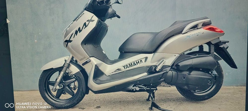 scuter yamaha x max 125cc
