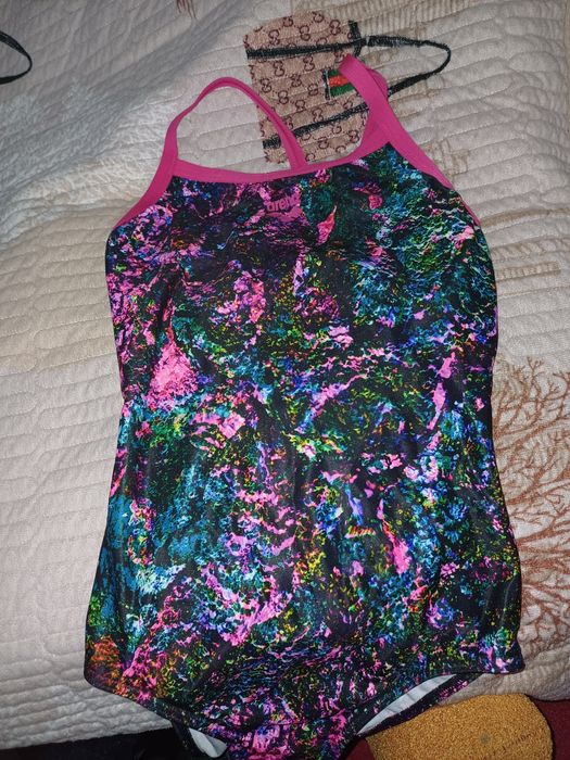 Купальник arena слитный