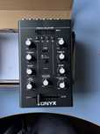 мишпулт VONYX STM500BT