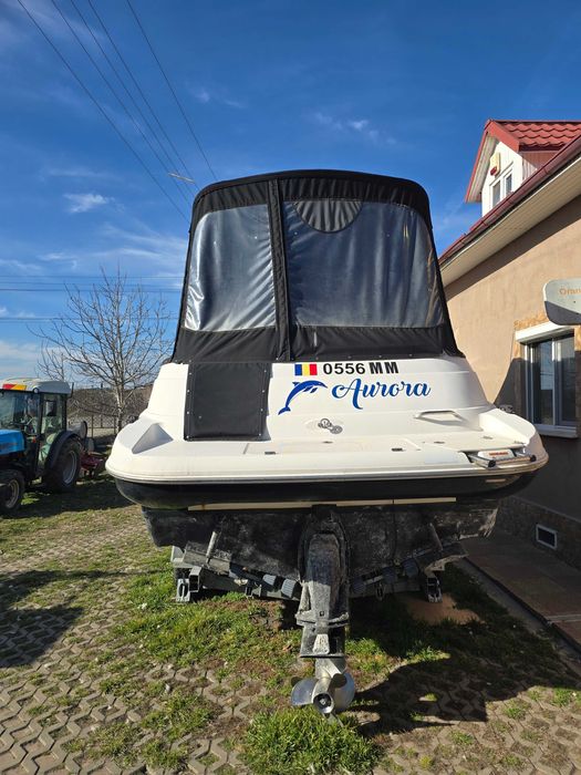 Salupa Glastron GS259