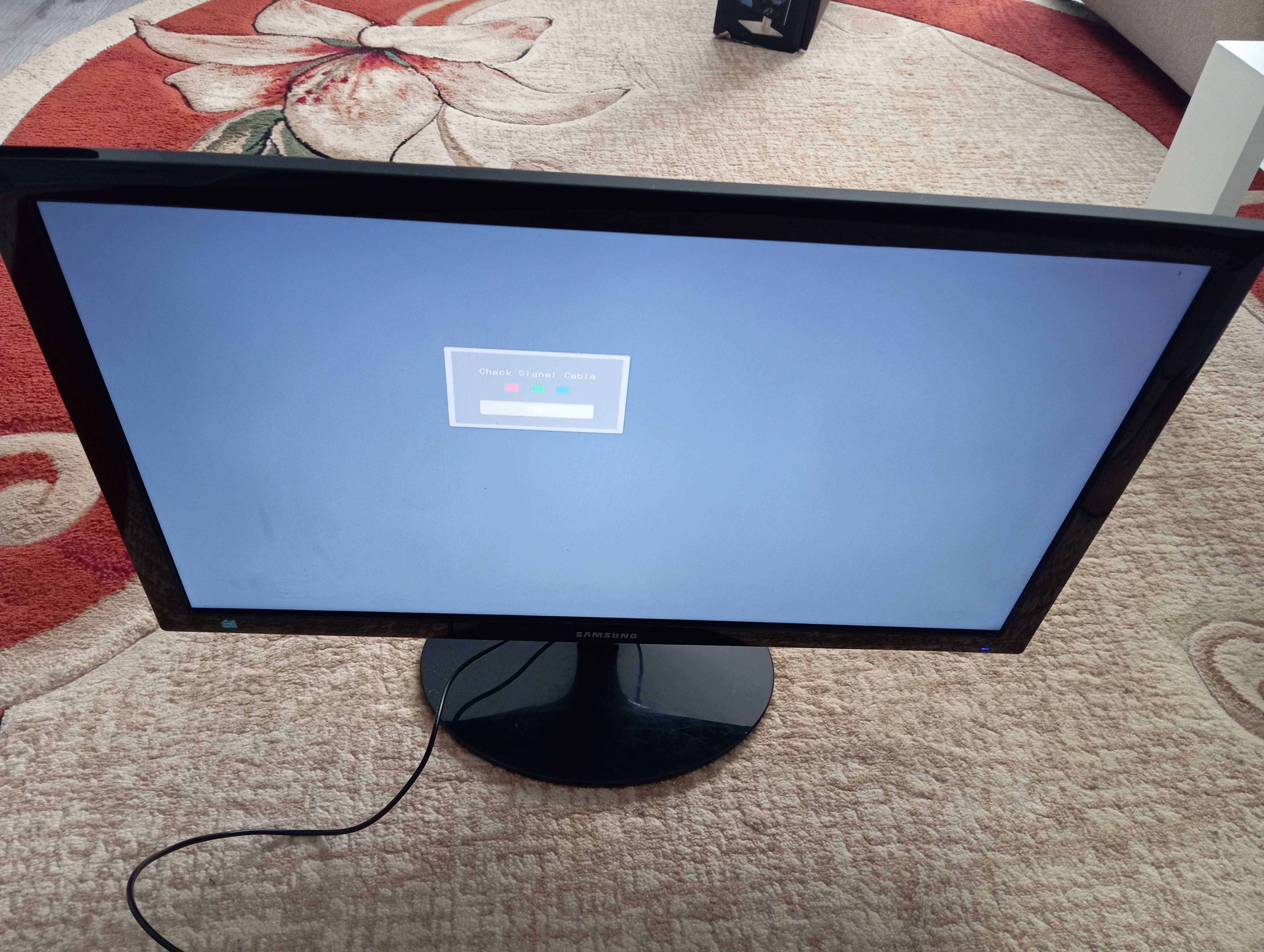 Vând Monitor Samsung LED 24 inch