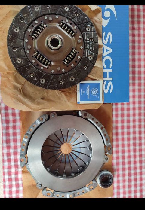 Комплект съединител за Пежо, Ситроен,Фиат.   Sachs : 3000950028