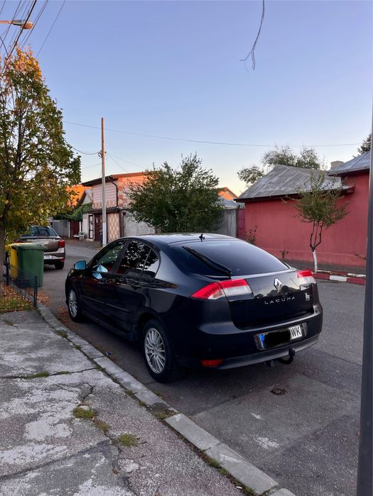 Renault Laguna 3 din 2010 motor 2.0 motorina km 210000