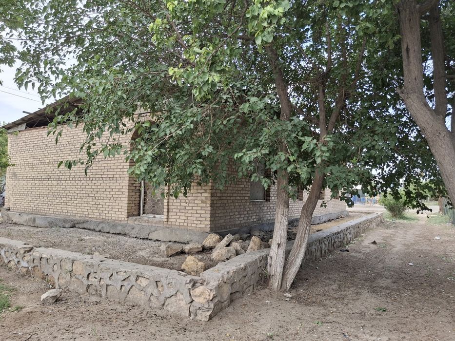 Продаётся недостроеный дом