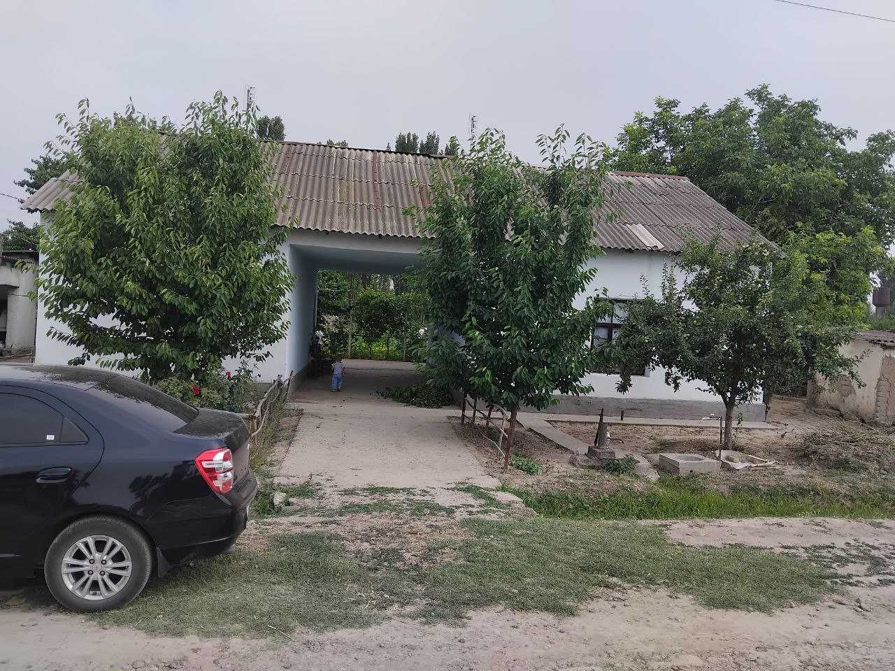 Hovli uy sotiladi Toshkent v. Bo'ka t.  yam-yachil hududdan