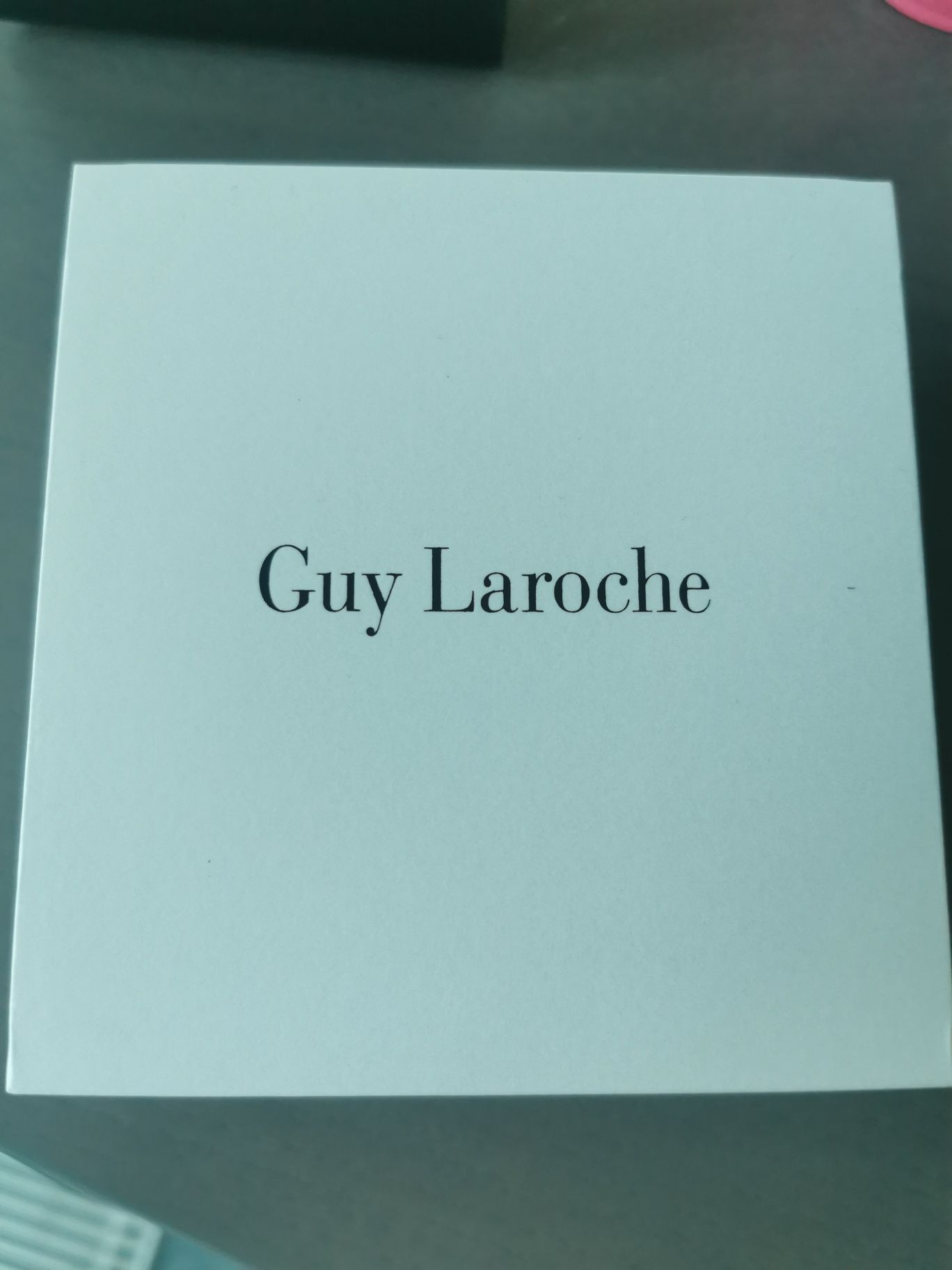 Колие Guy Laroche