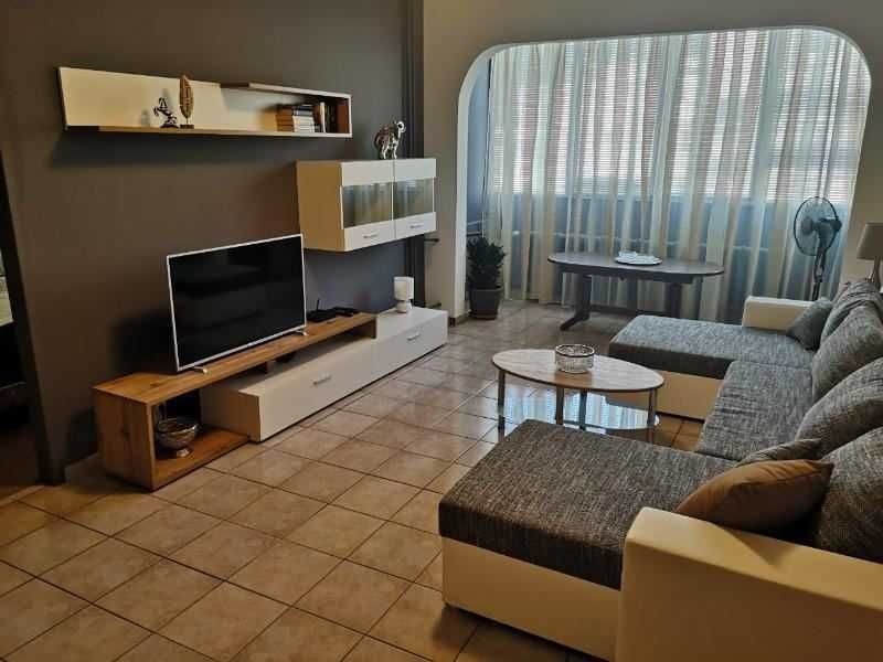 Продава се Тристаен апартамент в София, Иван Вазов - 109 кв.м за 1734 €/кв.м - Снимка #2