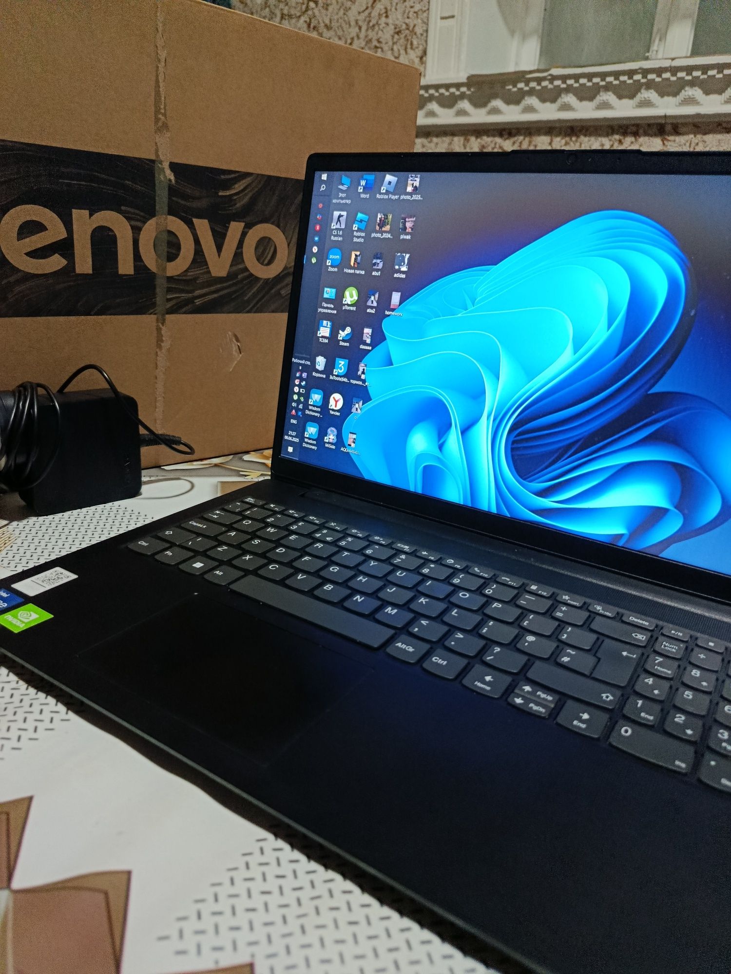 Noutbuk Lenovo i5