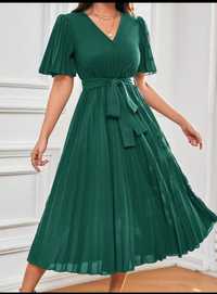 Rochie midi elegantă cu pliseuri verde