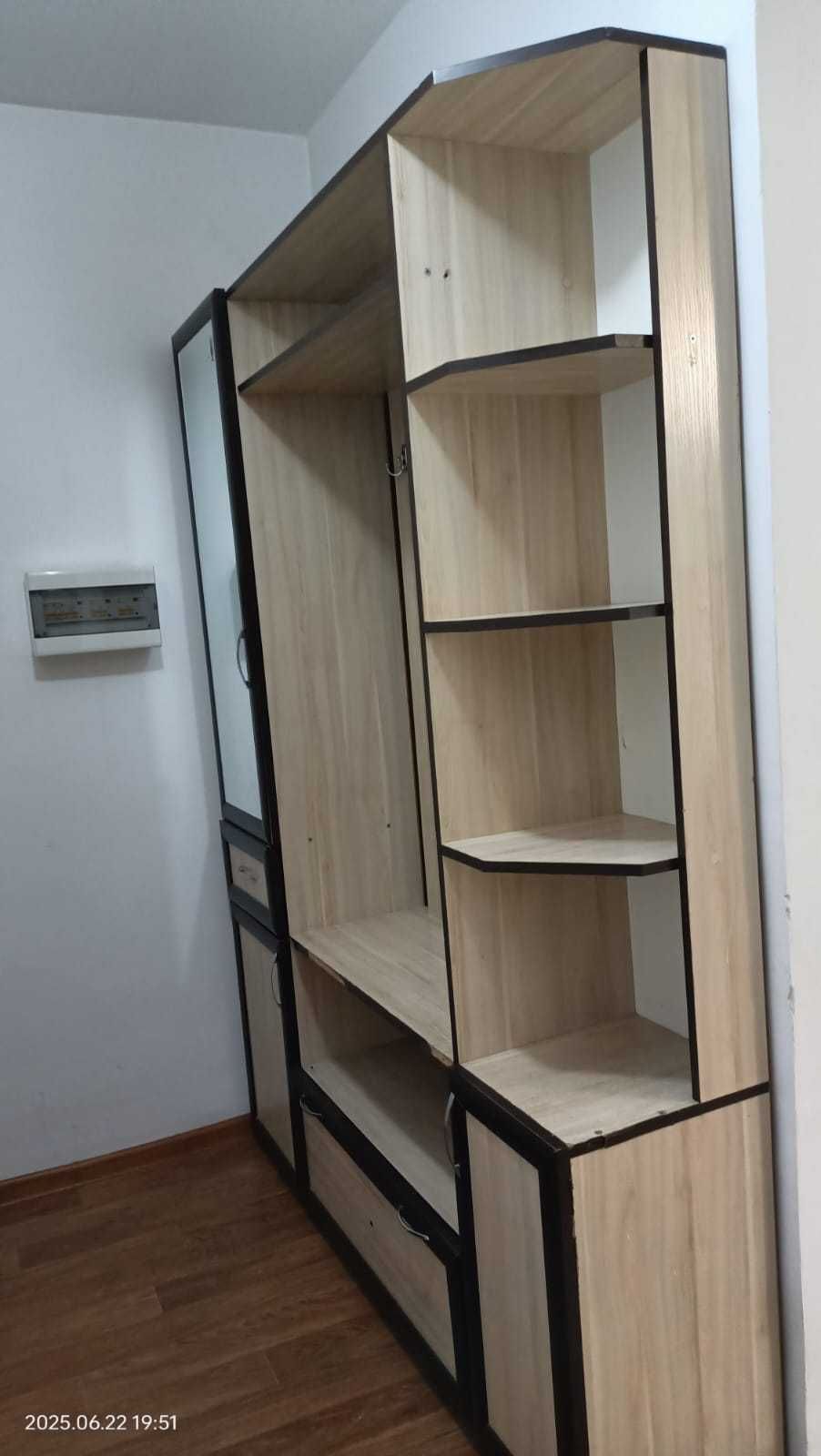 Многофункциональная прихожая