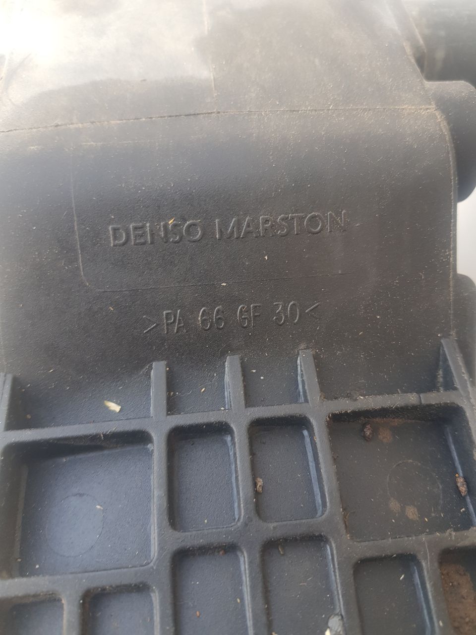 Radiator sotiladi CASE, NEW HOLLAND, JCB, TEREX tushadi.