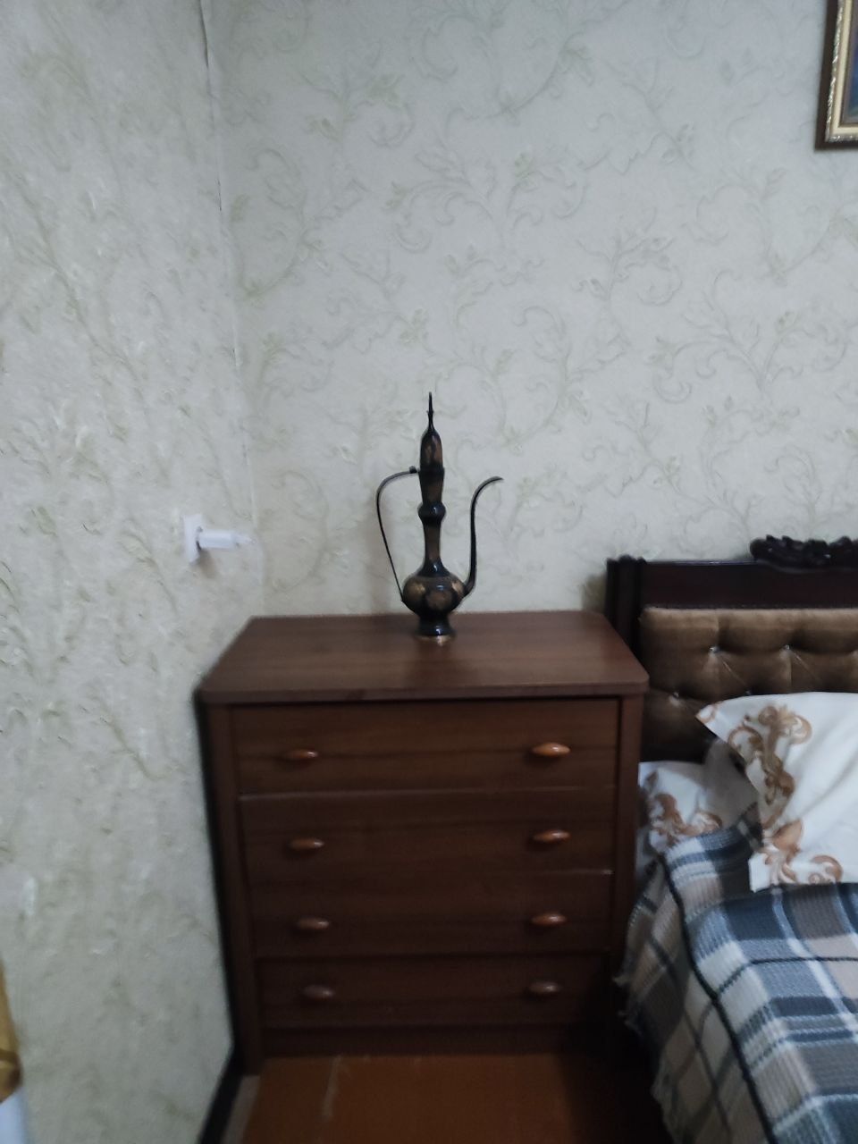 Кровать матрас тумба шифонер