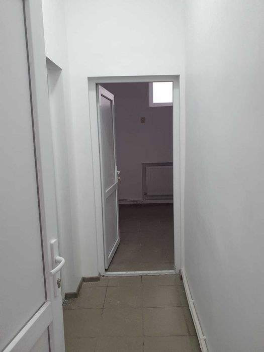 Inchiriez spatiu comercial