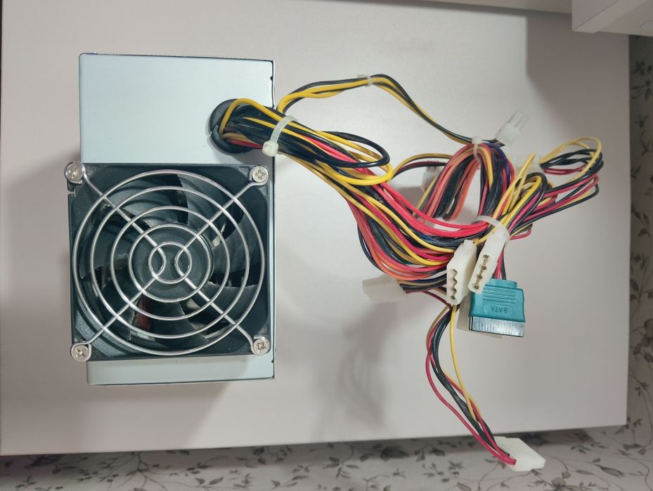 Блок питания Deluxe 300w