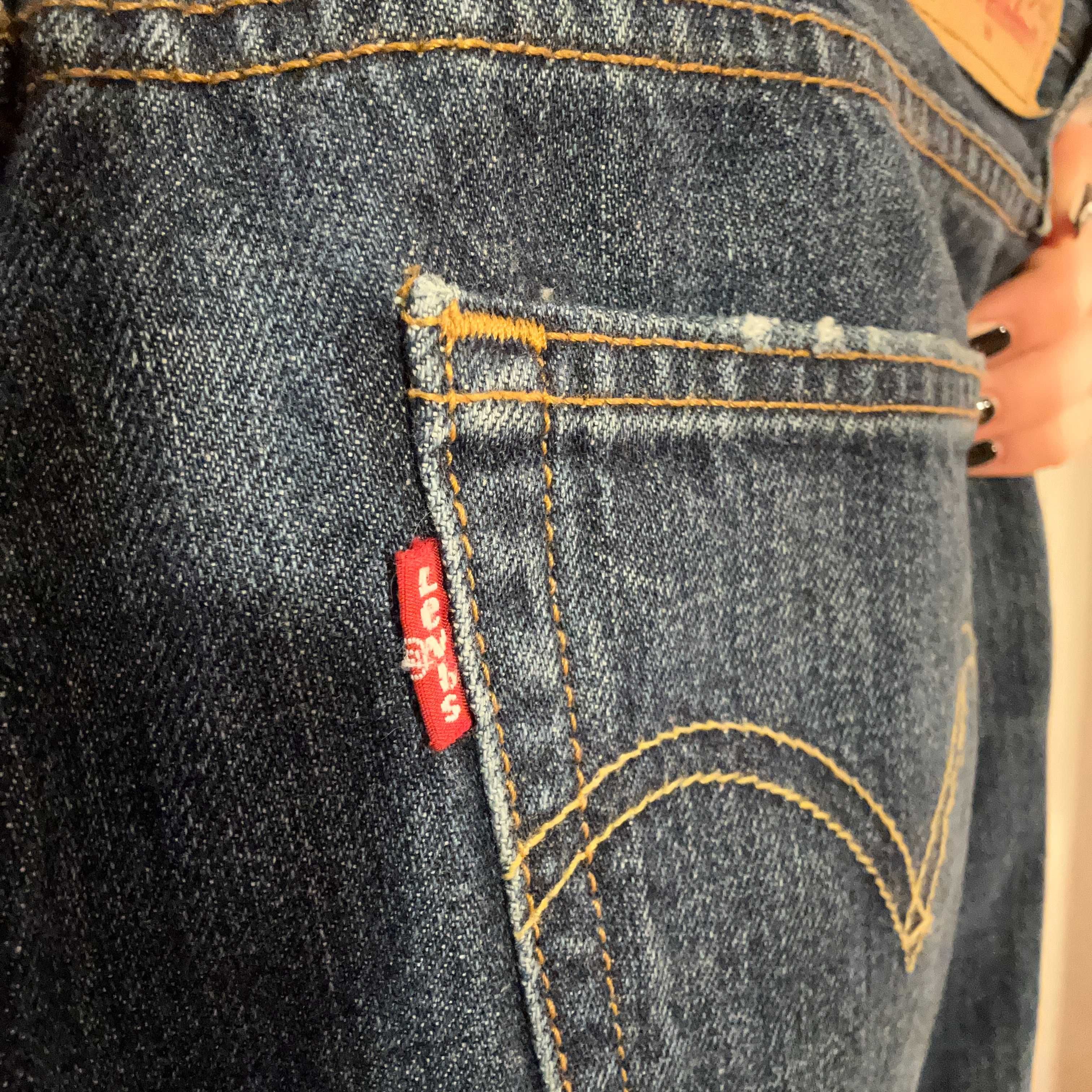 Нови Levi's mom jeans с ниска талия (M+ размер)