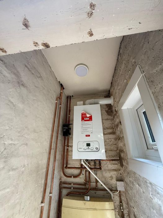 Instalator – servicii complete sanitare și termice