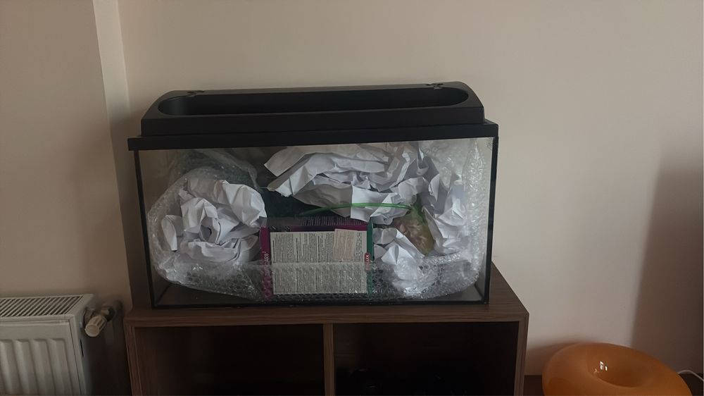 Acvariu/terariu 60L cu capac si accesorii