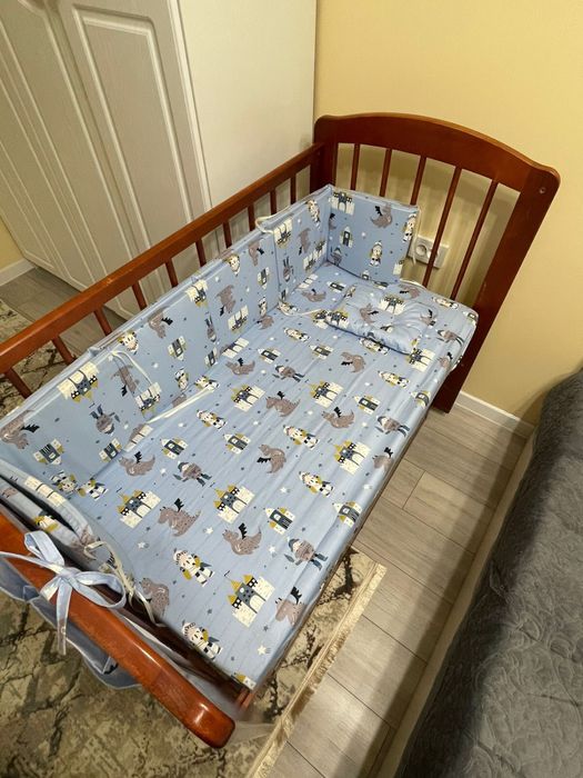 Продам манеж с матрасом